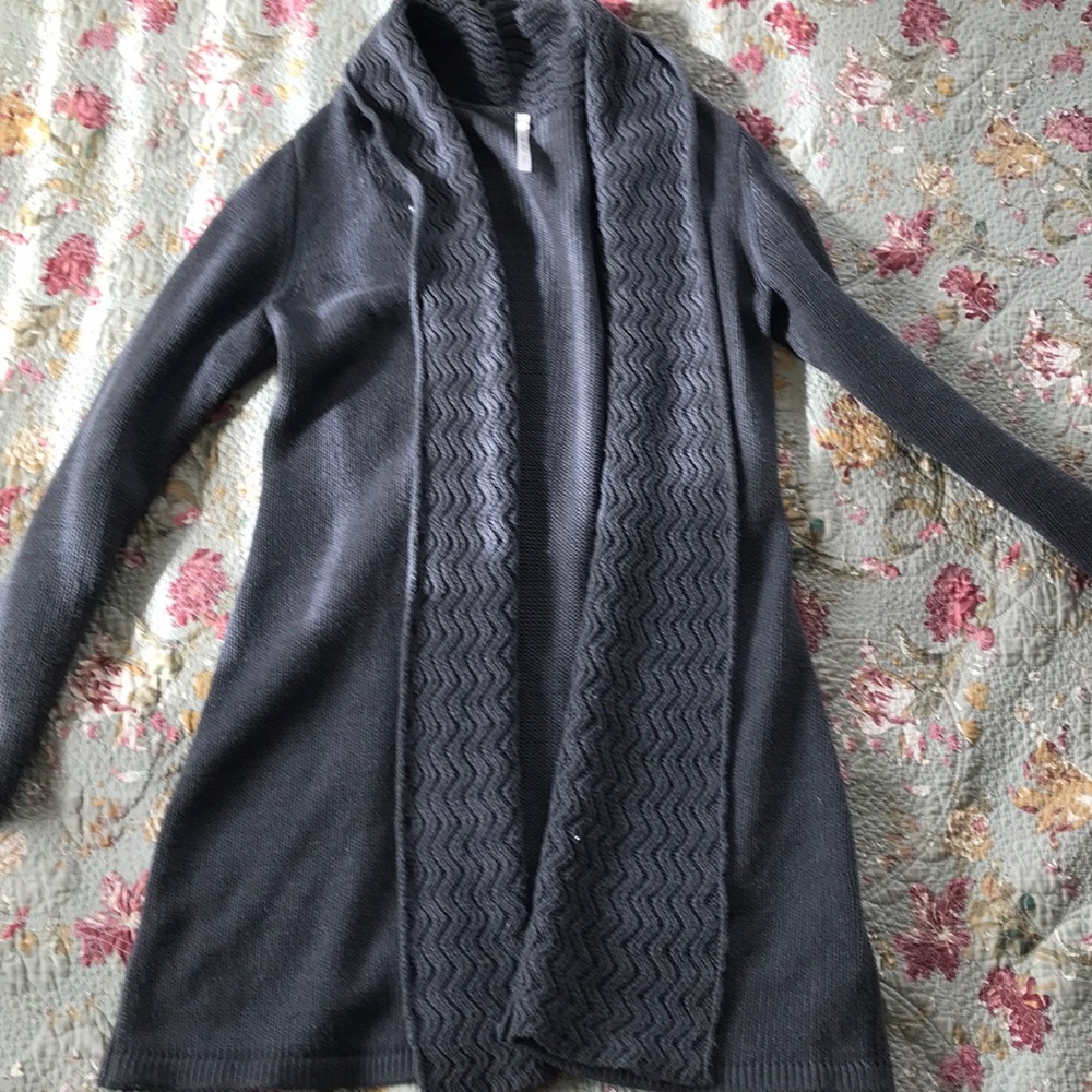 Leo Nicole sweater